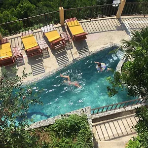https://villa-gonio.batumihotels.net